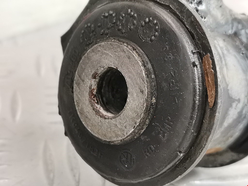 Рычаг передний левый VOLKSWAGEN Tiguan 2007-2016