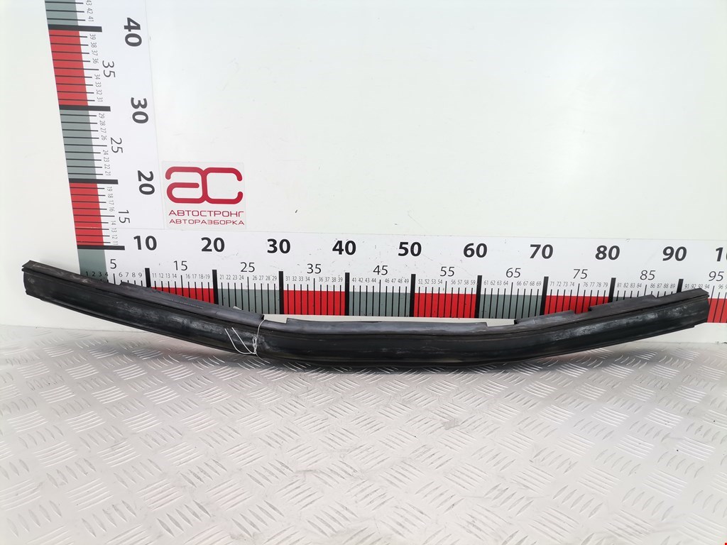 Уплотнитель (наружный) BMW 3er F30/F31/F80 2011-2019