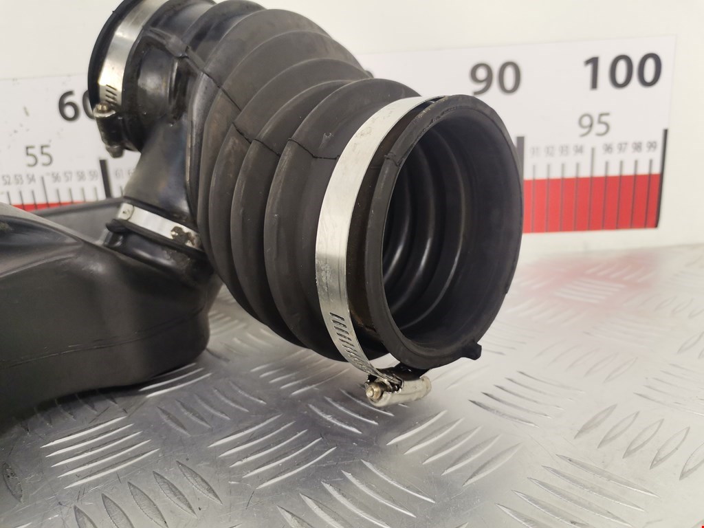 Патрубок воздушного фильтра CADILLAC SRX 2009-2016