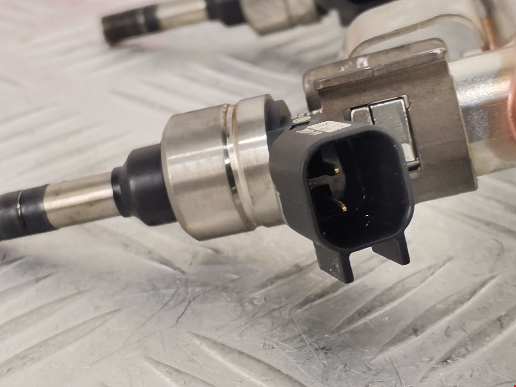 Форсунка дизельная электрическая CADILLAC SRX 2009-2016