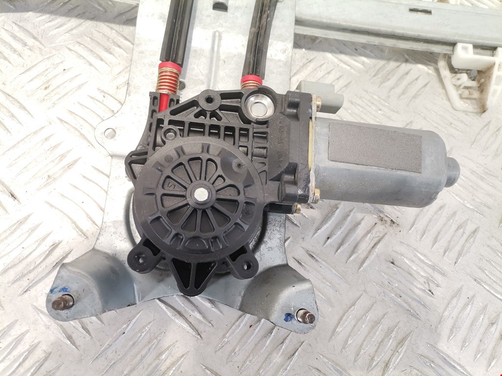 Стеклоподъемник передний правый CITROEN Xsara Picasso 1999-2012