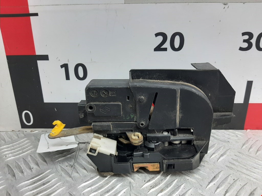 Замок двери задней левой RENAULT Safrane 1992-2000