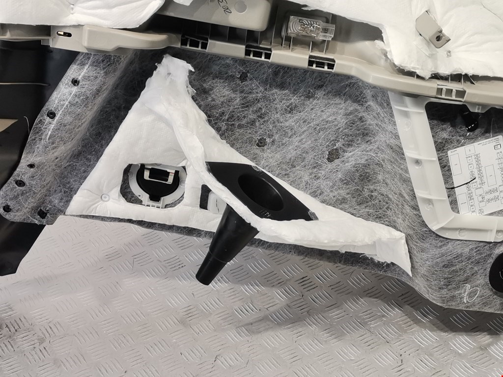 Обшивка багажника CADILLAC SRX 2009-2016