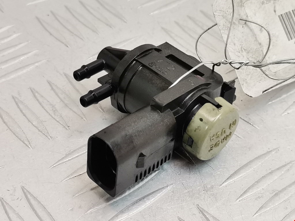 Клапан электромагнитный AUDI A4 B7 2004-2007