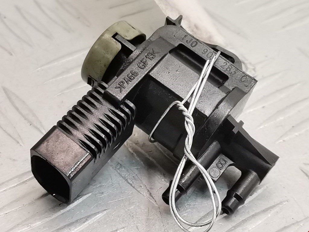 Клапан электромагнитный AUDI A4 B7 2004-2007