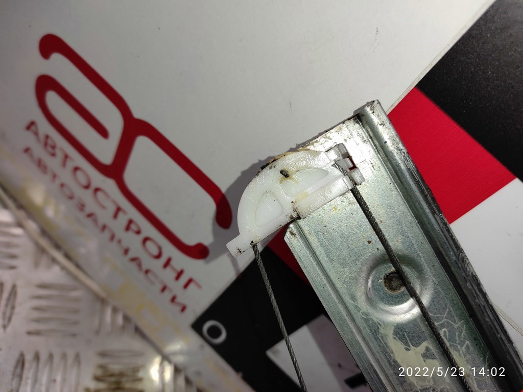 Стеклоподъемник задний правый SUZUKI Grand Vitara 2005-2015