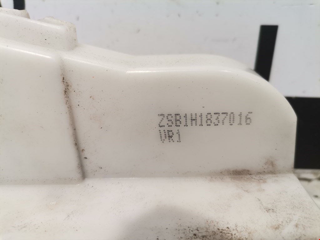 Замок двери передней правой VOLKSWAGEN Golf III 1991-1997