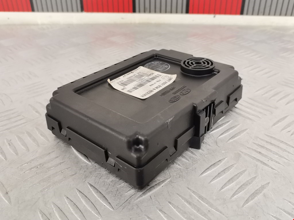 Блок управления центральным замком KIA Carens 2006-2012