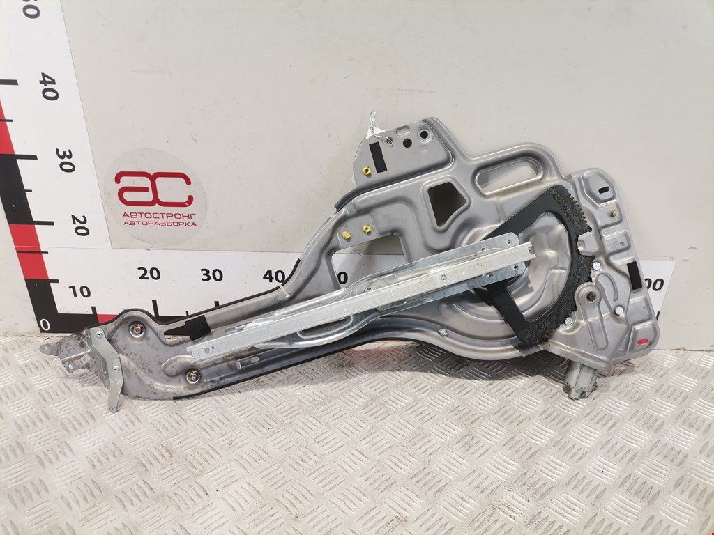 Стеклоподъемник задний правый HYUNDAI Trajet 1999-2008