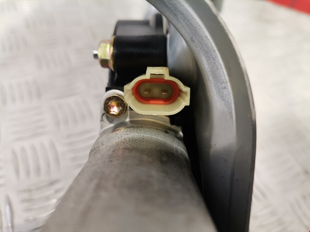 Стеклоподъемник задний правый HYUNDAI Trajet 1999-2008