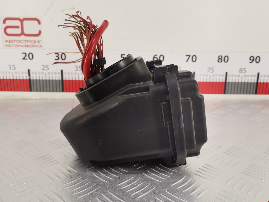 Датчик уровня в бачок омывателя BMW 3er F30/F31/F80 2011-2019