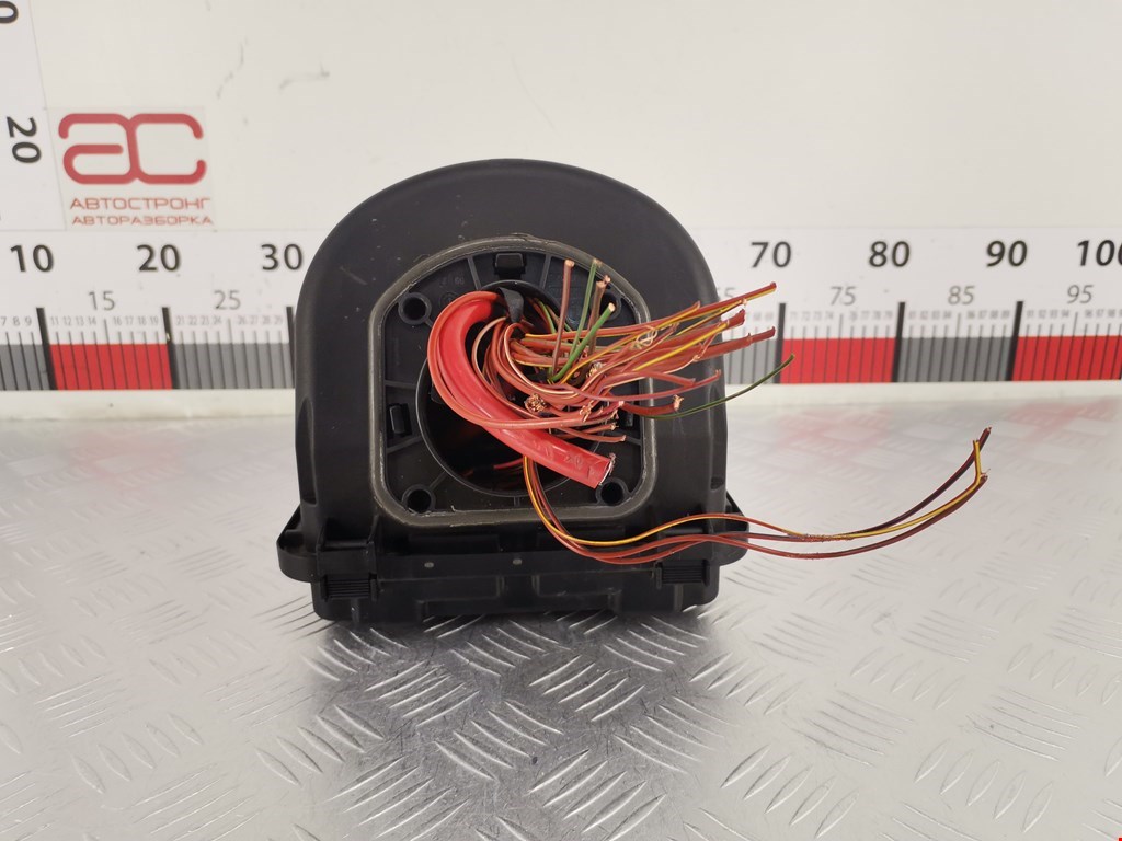 Датчик уровня в бачок омывателя BMW 3er F30/F31/F80 2011-2019