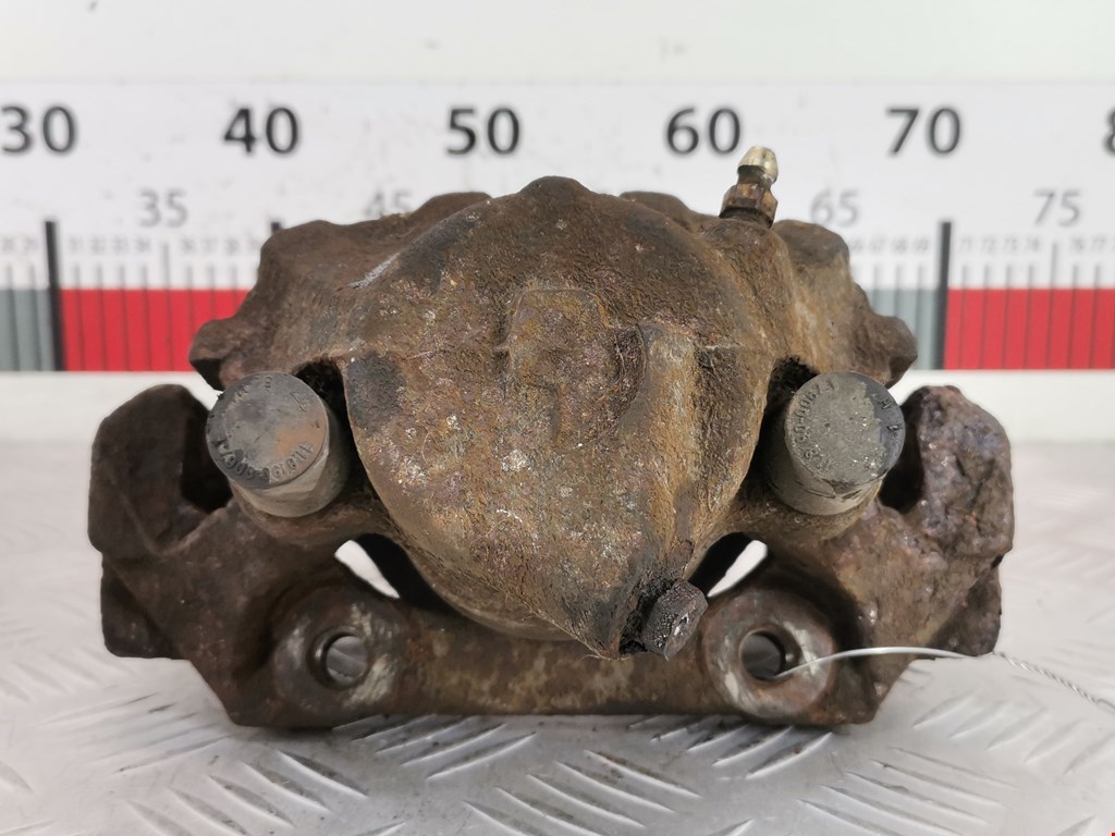 Суппорт передний правый SAAB 9000 1984-1991