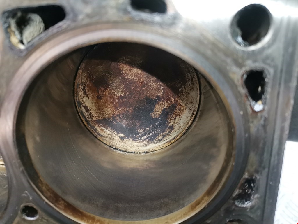 Блок цилиндров AUDI A4 B6 2001-2005