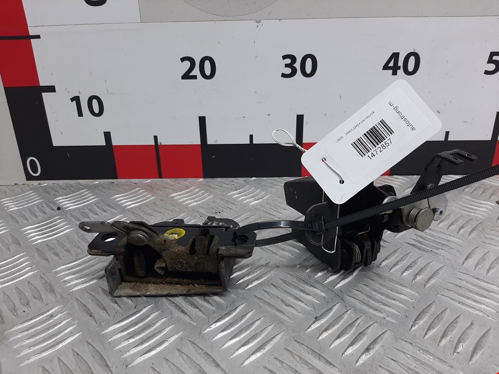 Замок двери распашной левой Volkswagen Caddy 3 (2004-2015)