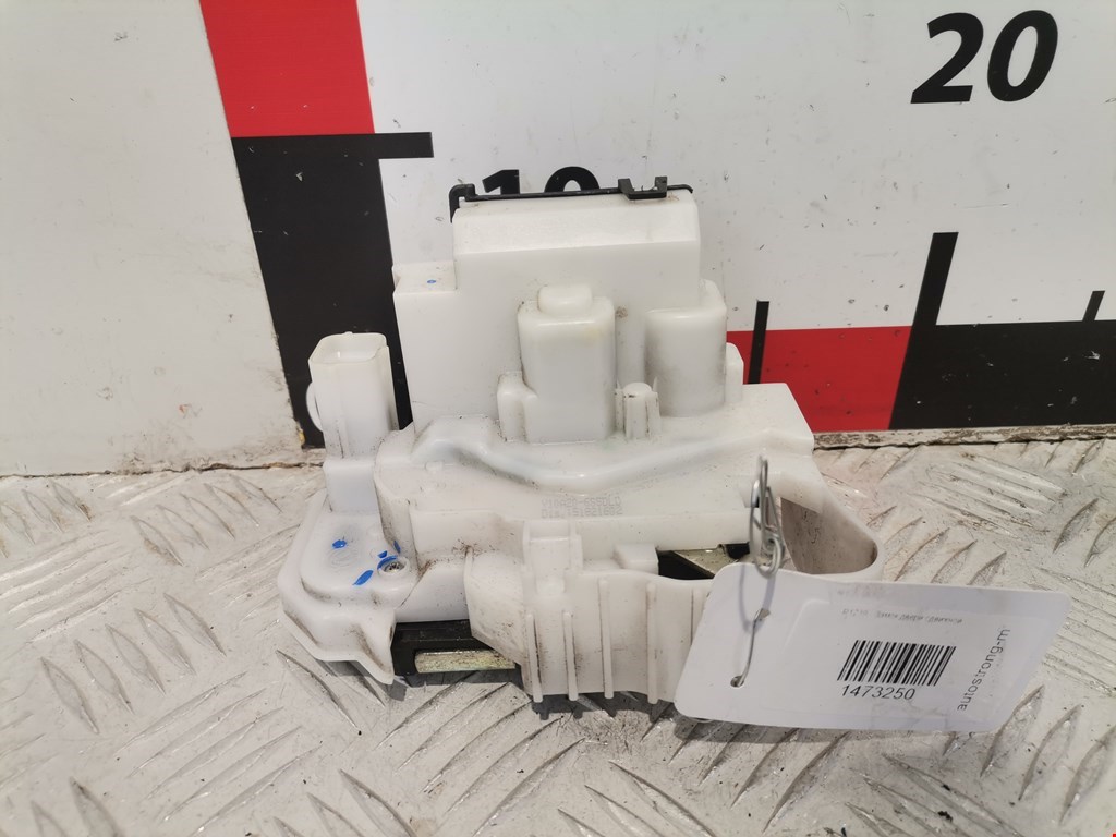 Замок двери сдвижной FIAT Doblo 2 2009-2014