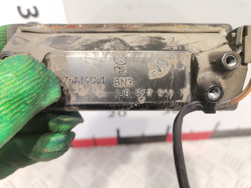 Ручка двери багажника наружная VOLKSWAGEN Golf IV 1997-2003