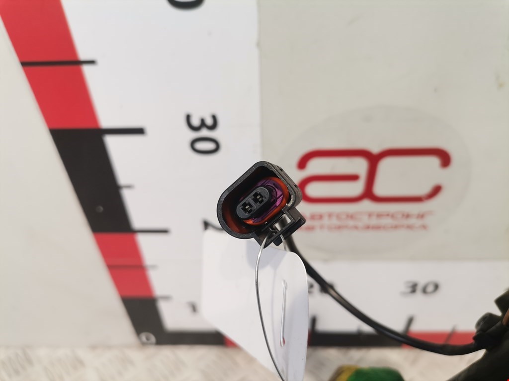 Ручка двери багажника наружная VOLKSWAGEN Golf IV 1997-2003