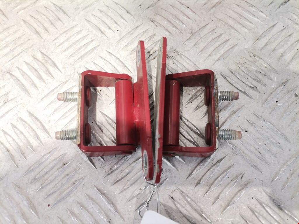 Петля крышки (двери) багажника Kia Carens 2 (UN) (2006-2012)