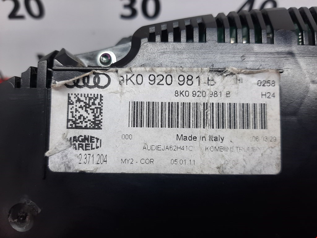 Панель приборов (щиток) AUDI A4 B8 2007-2015