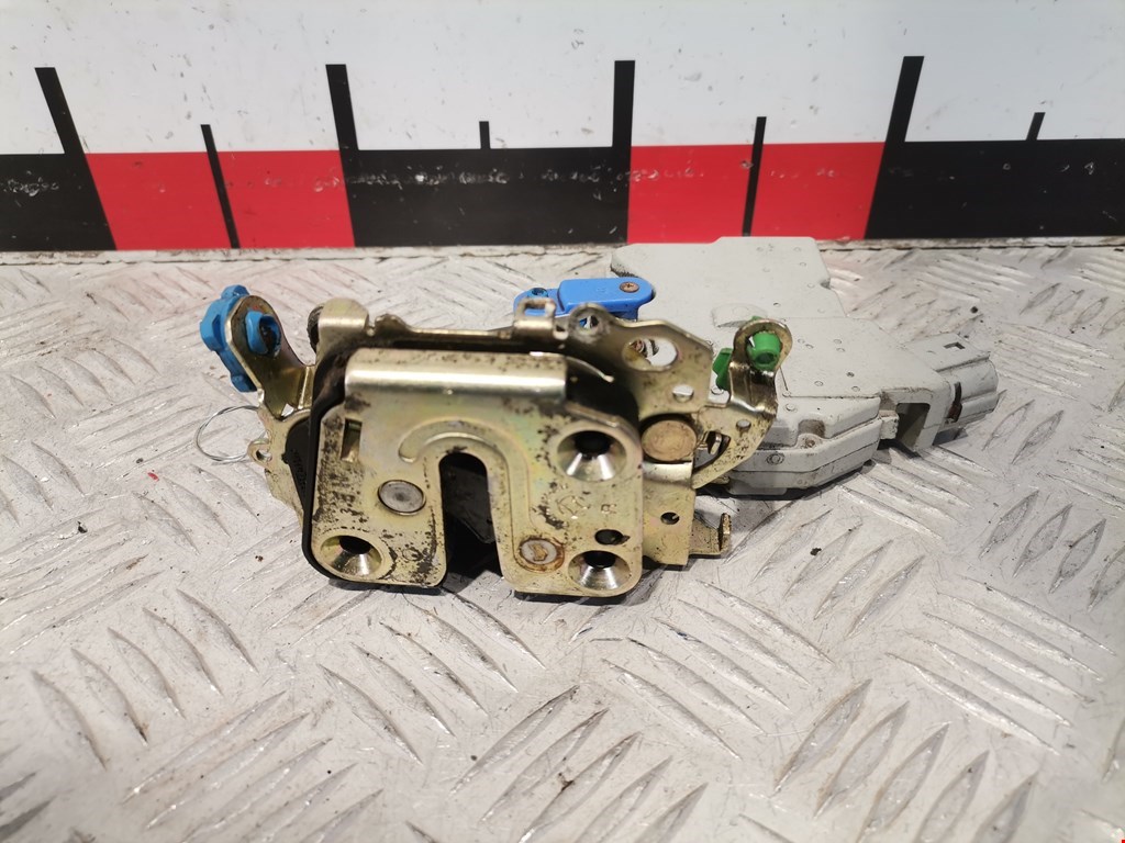 Замок двери передней правой SUBARU Impreza 2000-2007