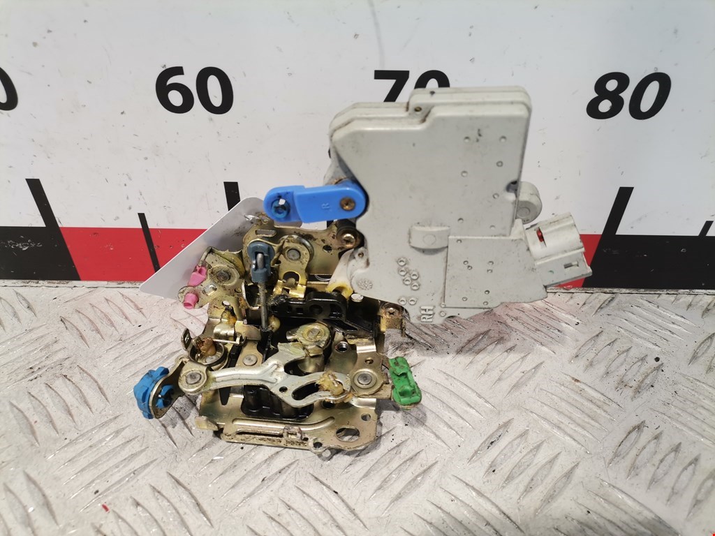 Замок двери передней правой SUBARU Impreza 2000-2007