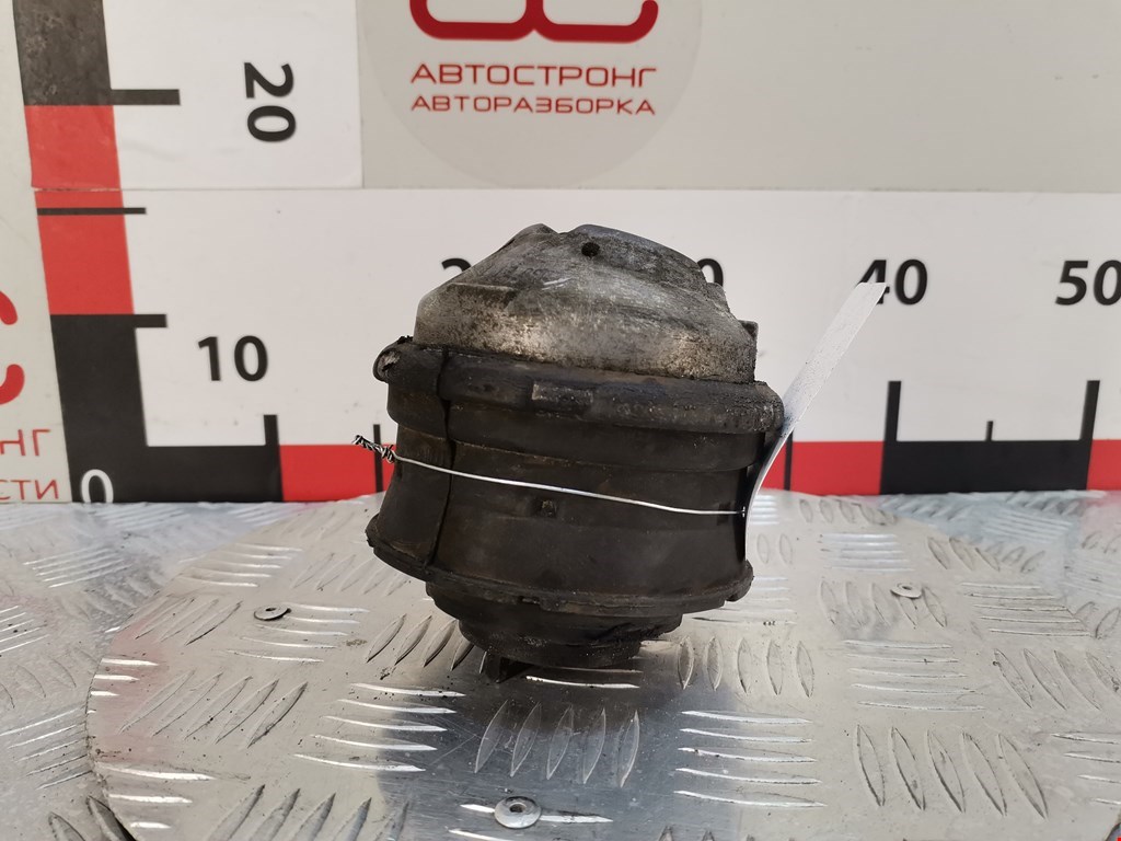 Подушка (опора) крепления двигателя Mercedes CLC-Class (CL203) (2008-2011)
