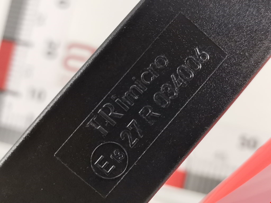 Знак аварийной остановки AUDI A4 B8 2007-2015