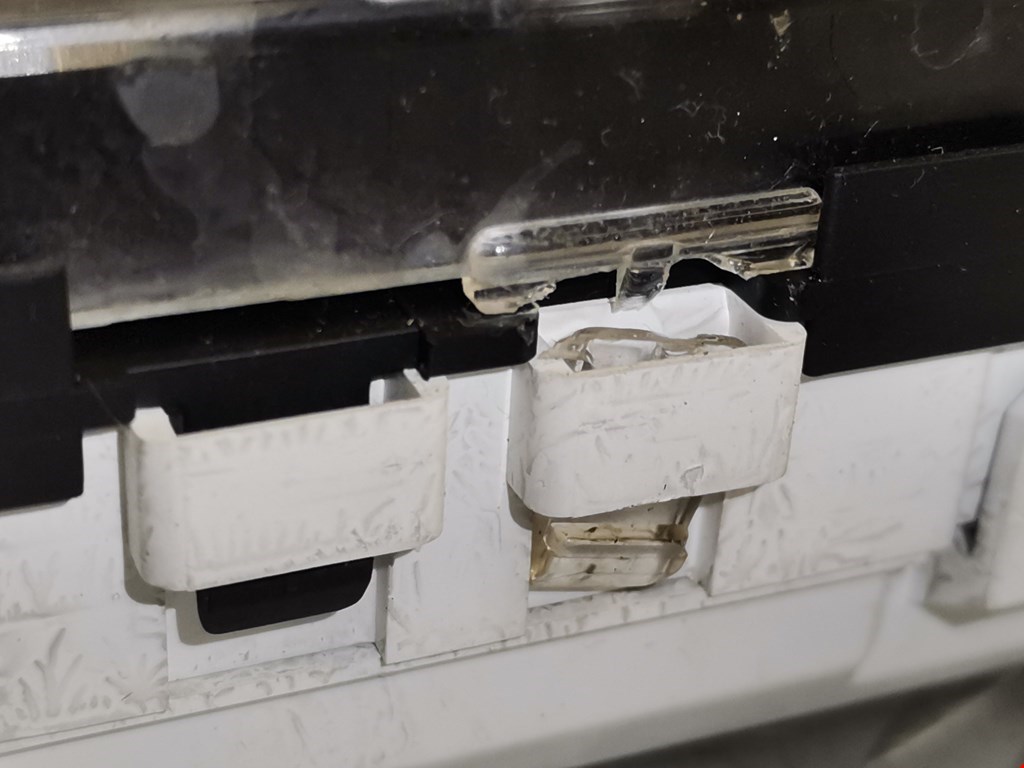 Панель приборов (щиток) KIA Carens 2006-2012