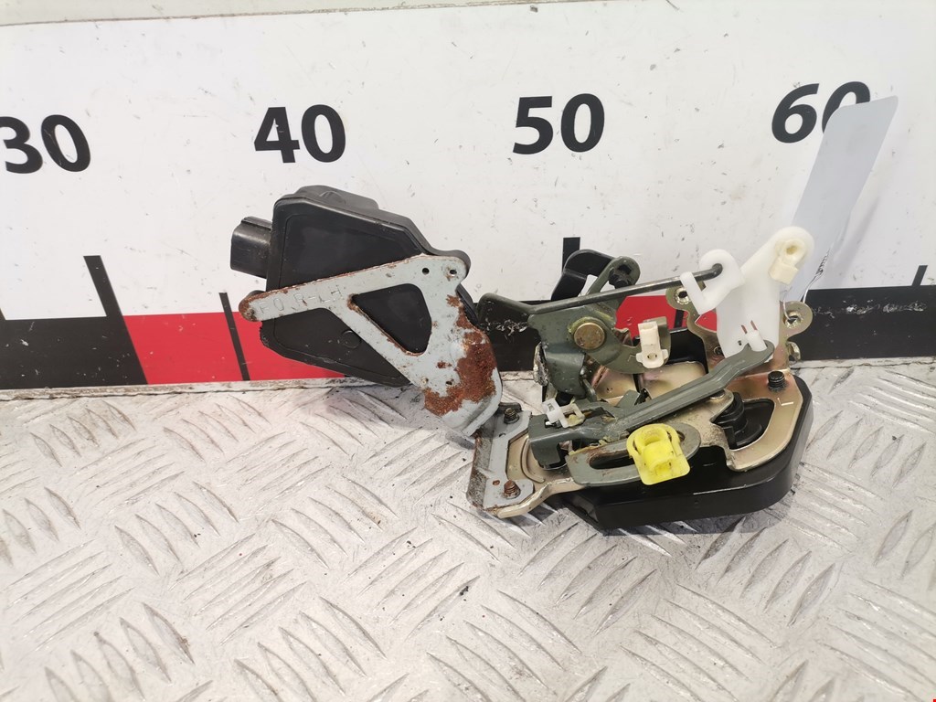 Замок двери задней левой HYUNDAI Trajet 1999-2008