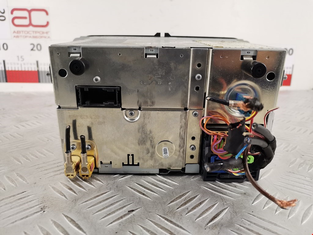 Магнитола VOLKSWAGEN Passat B6 2005-2011