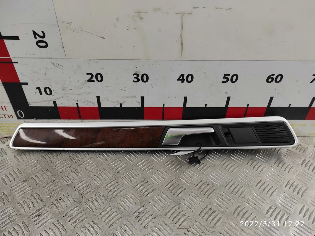 Ручка дверная передняя внутренняя правая VOLKSWAGEN Touareg 2010-2018