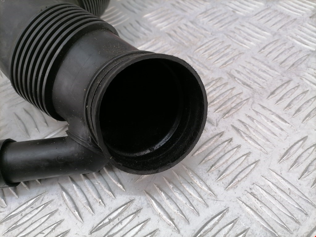 Патрубок воздушного фильтра SKODA Octavia A5 1Z- 2004-2013