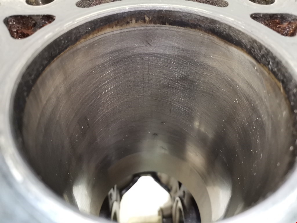 Блок цилиндров HYUNDAI Trajet 1999-2008