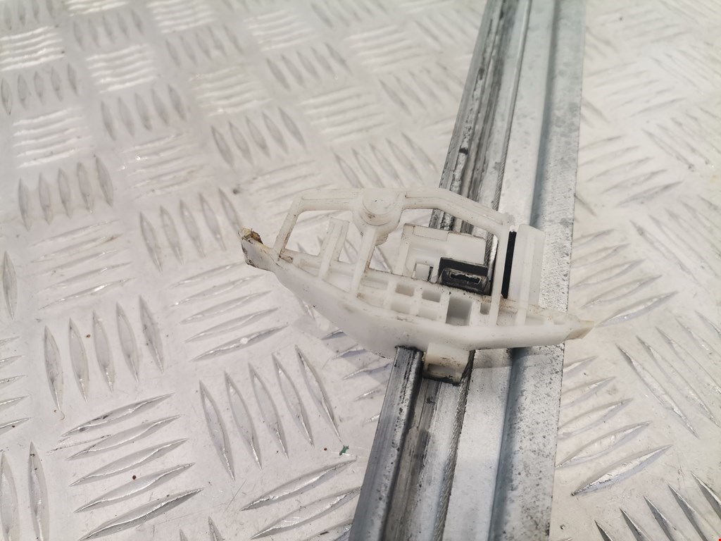 Стеклоподъемник передний правый CITROEN Xsara Picasso 1999-2012