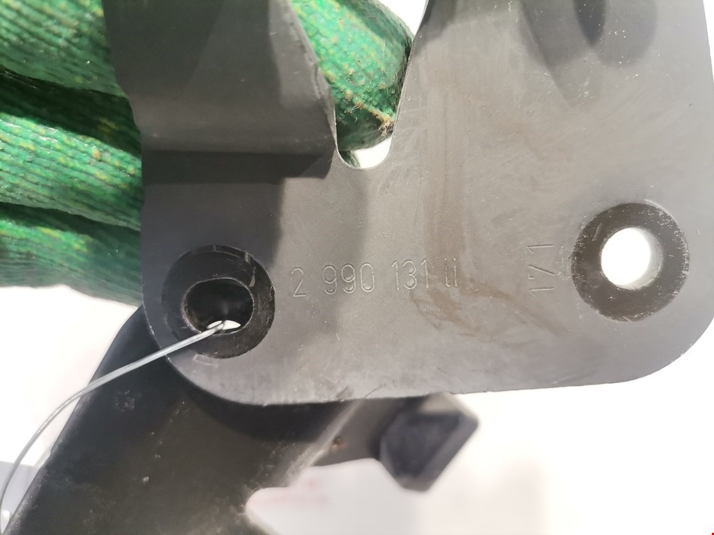 Амортизатор крышки (двери) багажника BMW X1 E84 2009-2015