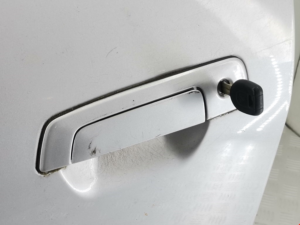 Дверь передняя левая MITSUBISHI Galant VIII 1996-2006