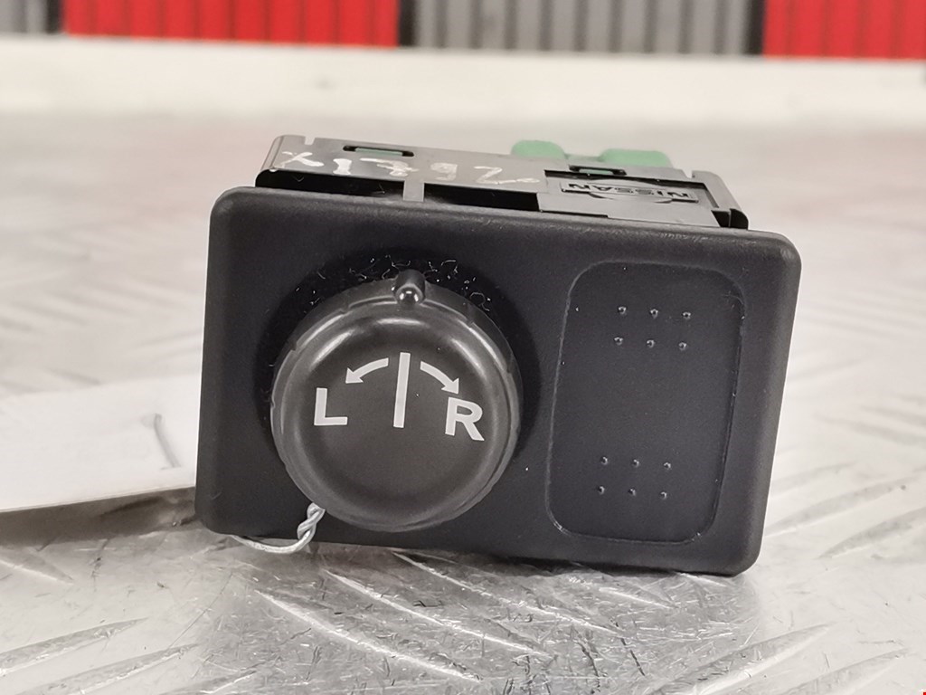 Блок управления зеркалами NISSAN Primera P12 2002-2008