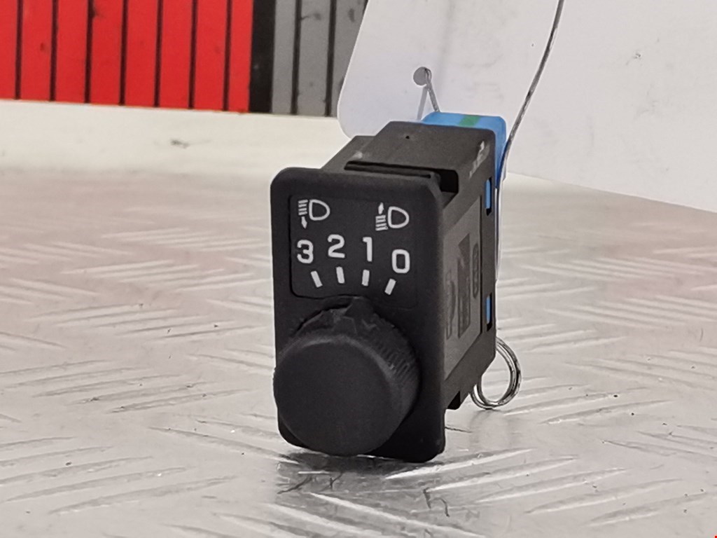 Кнопка корректора фар NISSAN Primera P12 2002-2008