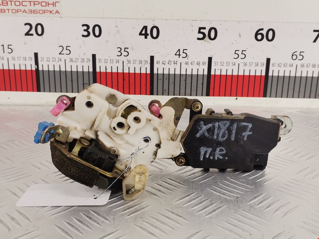 Замок двери передней правой SUBARU Legacy 1994-1999