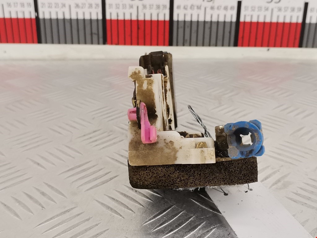 Замок двери передней правой SUBARU Legacy 1994-1999