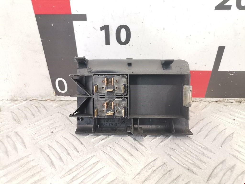 Блок управления стеклоподъемниками AUDI A4 B5 1995-2001