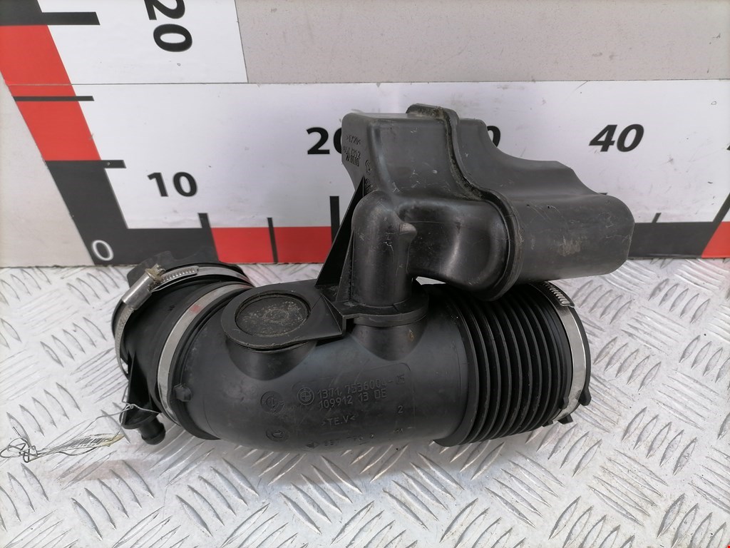 Патрубок воздушного фильтра BMW 3er E90/E91 2005-2012