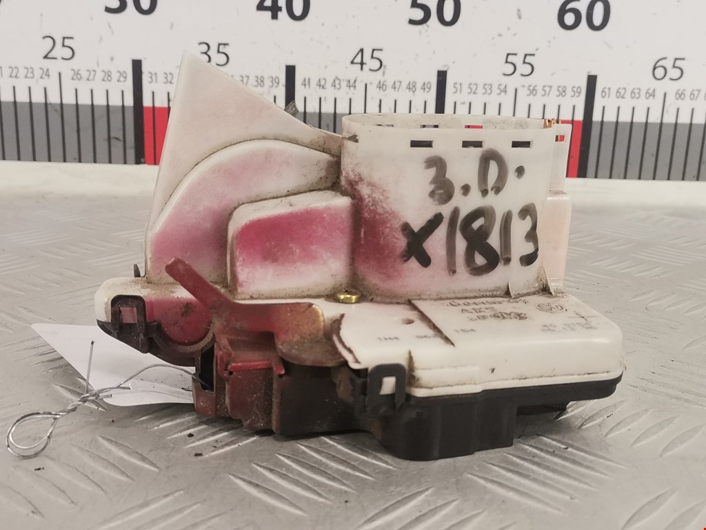 Замок двери задней правой VOLKSWAGEN Golf III 1991-1997