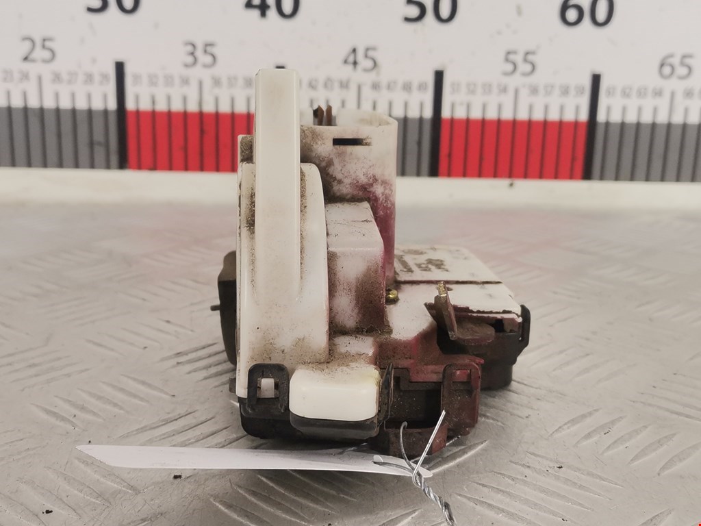 Замок двери задней правой VOLKSWAGEN Golf III 1991-1997