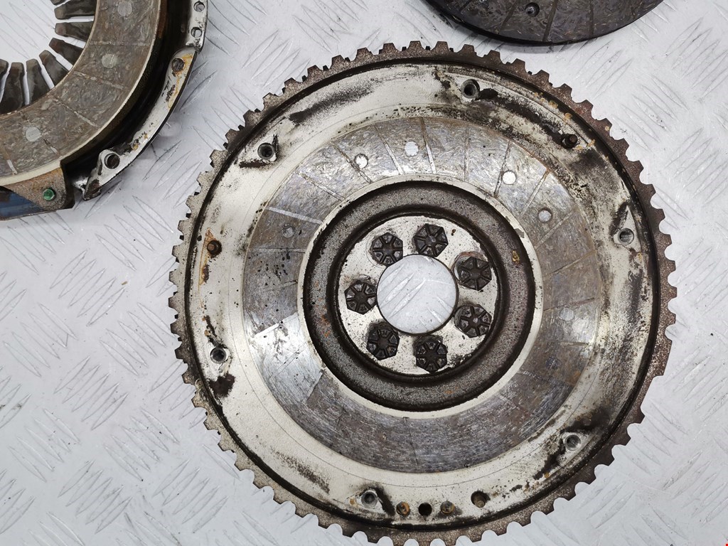 Маховик (демпфер сцепления) RENAULT Modus 2004-2012