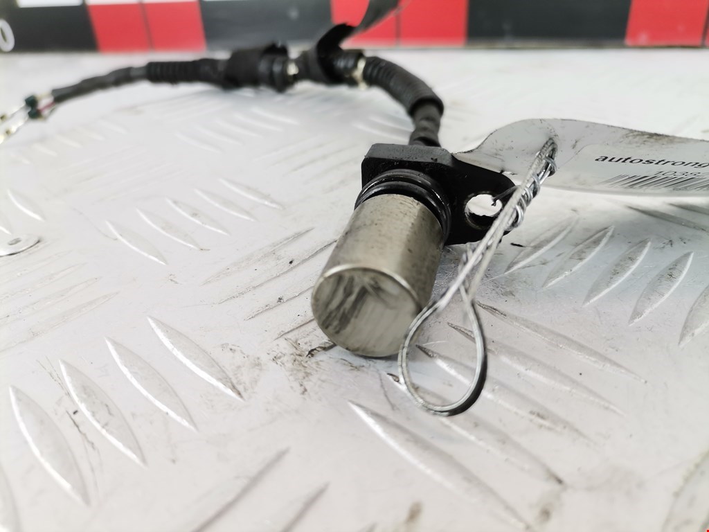 Датчик положения коленвала TOYOTA Avensis 2003-2008