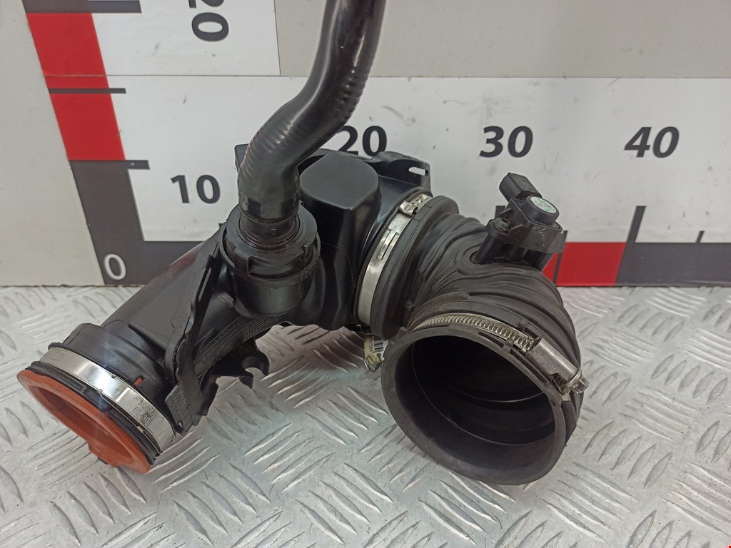 Патрубок воздушного фильтра MERCEDES-BENZ Vito W639 2003-2014