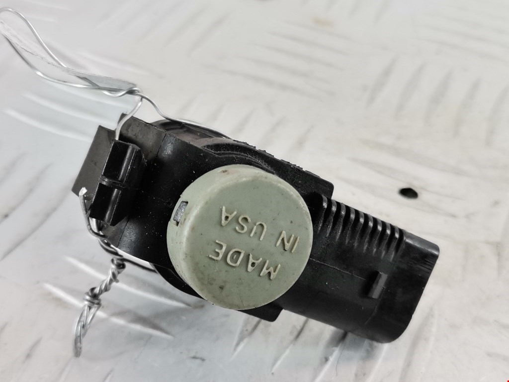 Клапан электромагнитный AUDI A4 B7 2004-2007