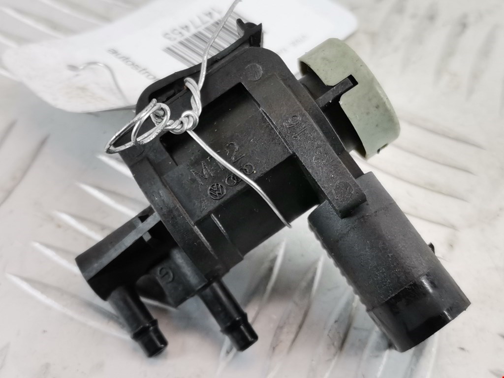 Клапан электромагнитный AUDI A4 B7 2004-2007